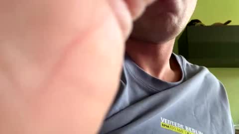 Snapshot of ohja87 chatting on 03/09/25, 09:57 ohja87 online show from 03/09/25, 09:57