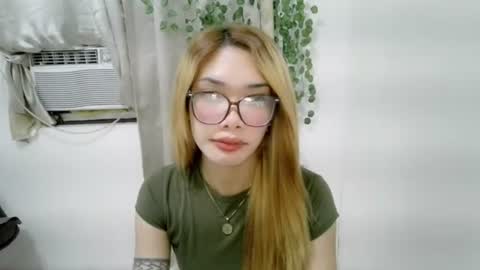 ohmyalessandraxcx online show from 11/29/25, 06:44