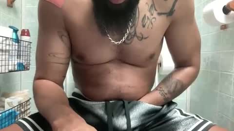 Snapshot of ohmygoddaddy chatting on 04/26/26, 04:43 ohmygoddaddy online show from 04/26/26, 04:43