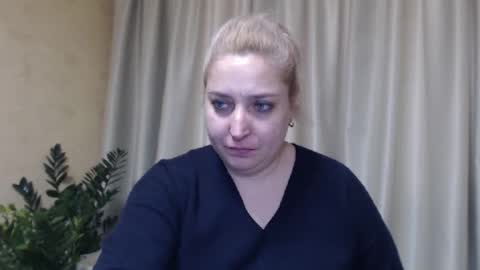 Snapshot of ohsweetiren chatting on 02/06/25, 10:15 Iren online show from 02/06/25, 10:15