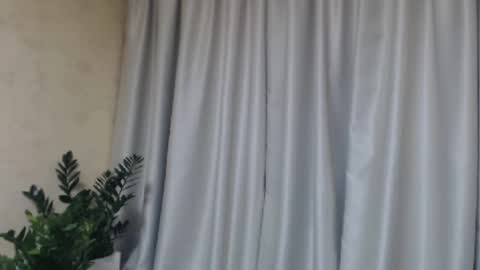 Snapshot of ohsweetiren chatting on 02/13/25, 10:12 Iren online show from 02/13/25, 10:12