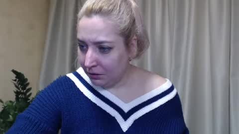 Snapshot of ohsweetiren chatting on 02/22/25, 07:23 Iren online show from 02/22/25, 07:23