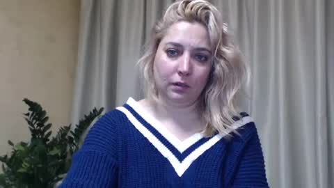 Snapshot of ohsweetiren chatting on 02/27/25, 01:07 Iren online show from 02/27/25, 01:07