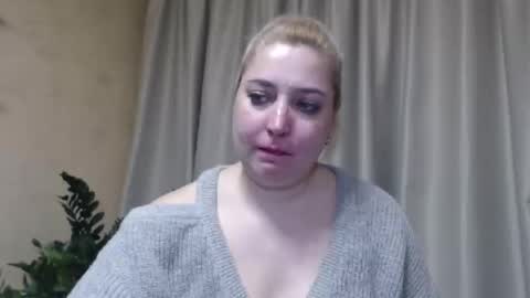 Snapshot of ohsweetiren chatting on 03/11/25, 07:04 Iren online show from 03/11/25, 07:04