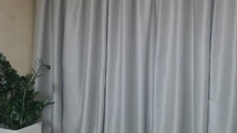 Snapshot of ohsweetiren chatting on 10/11/25, 06:34 Iren online show from 10/11/25, 06:34