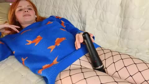 Snapshot of ohyumiyes chatting on 10/22/25, 08:41 Yumi online show from 10/22/25, 08:41