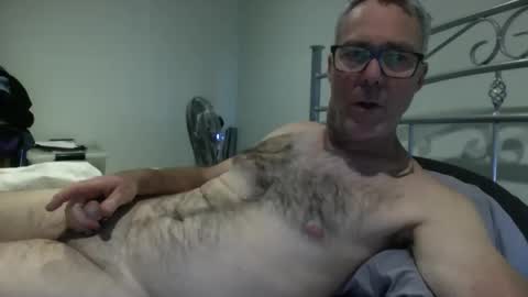 Snapshot of oiledcouple1 chatting on 09/18/25, 09:55 oiledcouple1 online show from 09/18/25, 09:55