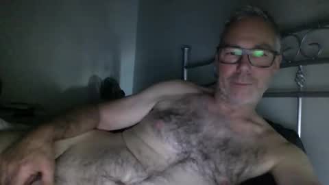 Snapshot of oiledcouple1 chatting on 09/21/25, 09:44 oiledcouple1 online show from 09/21/25, 09:44