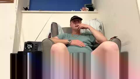 oiljames167 online show from 10/03/25, 07:11