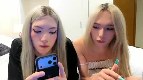 Snapshot of okerriella chatting on 07/05/26, 04:03 Ami online show from 07/05/26, 04:03