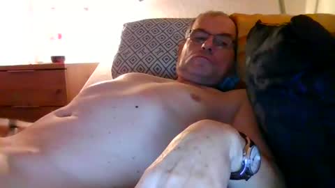 Snapshot of olbert167 chatting on 12/17/24, 10:32 olbert167 online show from 12/17/24, 10:32