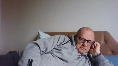 old_fkr online show from 01/23/25, 10:22