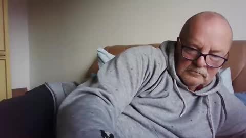 old_fkr online show from 01/24/25, 03:55