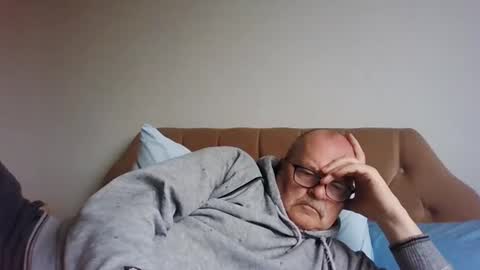 old_fkr online show from 01/26/25, 09:51