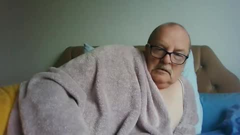 old_fkr online show from 02/04/25, 12:11