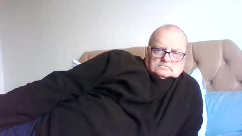 old_fkr online show from 02/09/25, 12:52