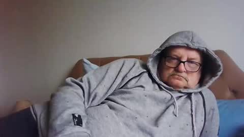 old_fkr online show from 02/11/25, 12:16