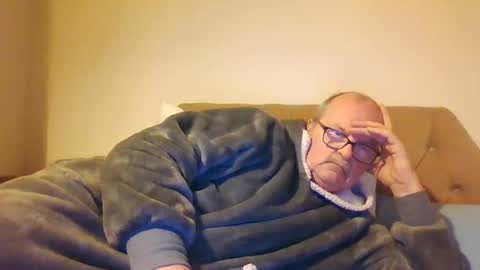 old_fkr online show from 02/18/25, 09:42