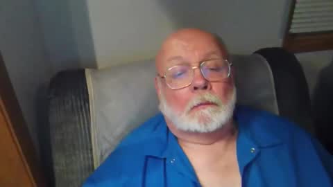 old_guy111 online show from 11/26/25, 03:29