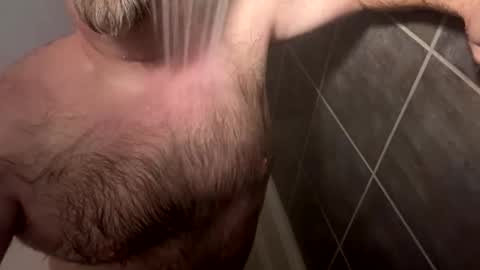 Snapshot of oldbones2 chatting on 11/24/25, 02:00 oldbones2 online show from 11/24/25, 02:00