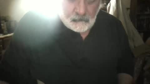 Snapshot of oldcockforyngladies chatting on 12/24/24, 06:17 oldcockforyngladies online show from 12/24/24, 06:17