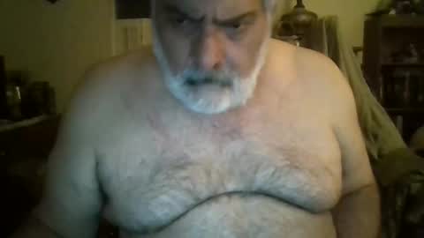 Snapshot of oldcockforyngladies chatting on 12/25/24, 11:00 oldcockforyngladies online show from 12/25/24, 11:00