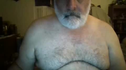 Snapshot of oldcockforyngladies chatting on 01/02/25, 10:26 oldcockforyngladies online show from 01/02/25, 10:26