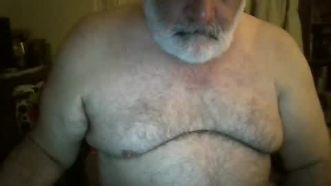 Snapshot of oldcockforyngladies chatting on 01/19/25, 11:23 oldcockforyngladies online show from 01/19/25, 11:23