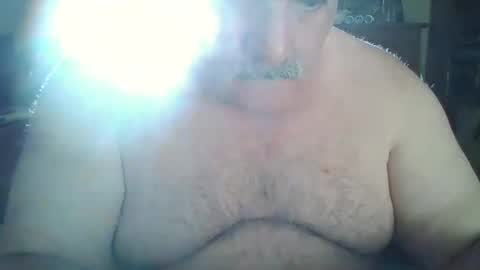 Snapshot of oldcockforyngladies chatting on 02/25/25, 01:06 oldcockforyngladies online show from 02/25/25, 01:06