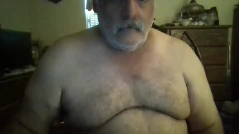 Snapshot of oldcockforyngladies chatting on 09/27/25, 11:15 oldcockforyngladies online show from 09/27/25, 11:15