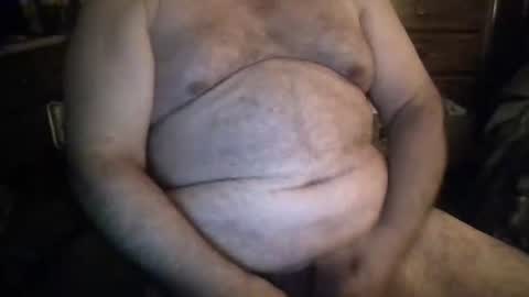 Snapshot of oldcockforyngladies chatting on 12/18/25, 12:00 oldcockforyngladies online show from 12/18/25, 12:00