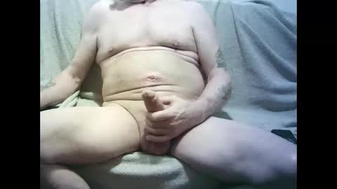 Snapshot of oldercock1411 chatting on 02/25/26, 08:02 oldercock1411 online show from 02/25/26, 08:02