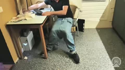 Snapshot of oldersagger chatting on 11/15/25, 09:54 oldersagger online show from 11/15/25, 09:54