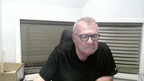 oldguybigd online show from 10/12/25, 03:27