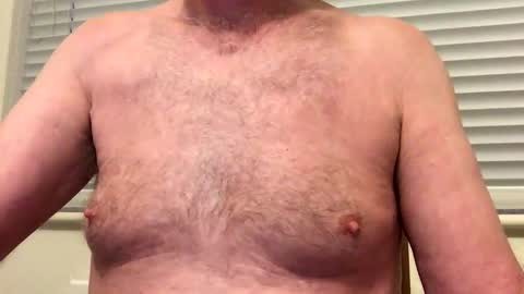 Snapshot of oldrowley chatting on 09/11/25, 05:18 Mike online show from 09/11/25, 05:18