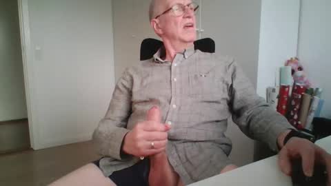 Snapshot of oldth chatting on 03/04/26, 07:14 oldth online show from 03/04/26, 07:14