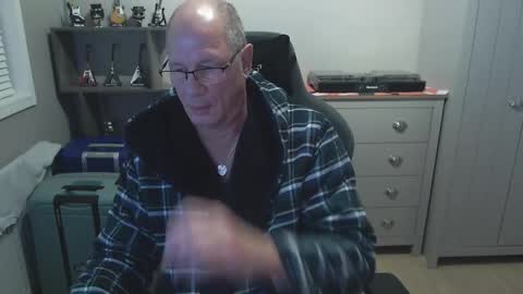 Snapshot of oldveteranuk chatting on 09/18/25, 05:20 oldveteranuk online show from 09/18/25, 05:20