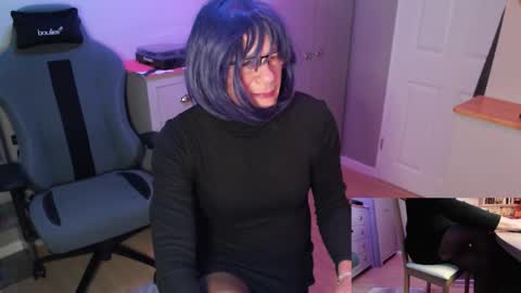 Snapshot of oldveteranuk chatting on 12/19/25, 07:37 oldveteranuk online show from 12/19/25, 07:37