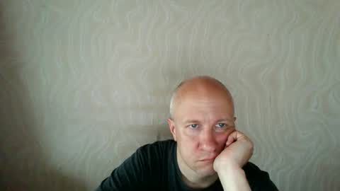 Snapshot of oleg365 chatting on 05/11/26, 05:24 figaro online show from 05/11/26, 05:24