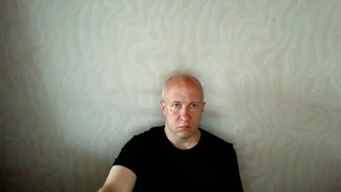 Snapshot of oleg365 chatting on 06/11/26, 05:27 figaro online show from 06/11/26, 05:27