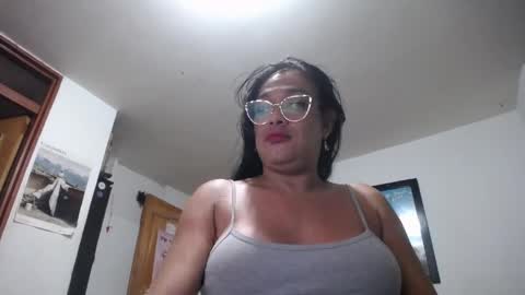 Olenka online show from 04/10/26, 06:07