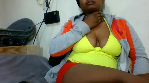 Snapshot of olgaaldy chatting on 06/11/26, 10:19 olgaaldy online show from 06/11/26, 10:19