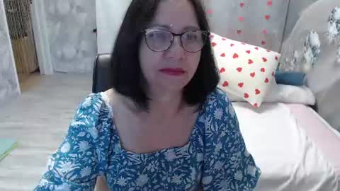 Snapshot of olgahottie chatting on 06/12/26, 11:35 OlgaHottie online show from 06/12/26, 11:35