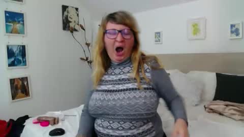 Snapshot of olgapavlova chatting on 03/03/26, 01:28 Olga Pavlova online show from 03/03/26, 01:28