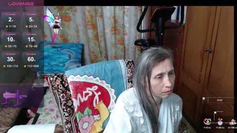 Snapshot of olguscha chatting on 10/04/25, 12:25 Olguscha online show from 10/04/25, 12:25
