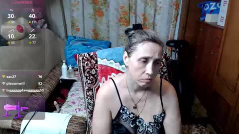Snapshot of olguscha chatting on 10/19/25, 11:11 Olguscha online show from 10/19/25, 11:11