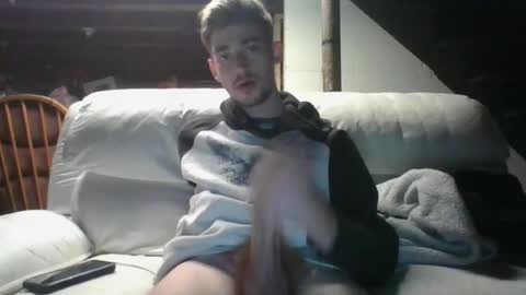 Snapshot of oliboy34 chatting on 07/16/26, 03:56 oliboy34 online show from 07/16/26, 03:56
