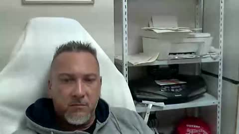 Snapshot of olimpio1230 chatting on 10/31/25, 07:59 olimpio1230 online show from 10/31/25, 07:59