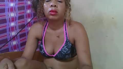 Snapshot of olinaa chatting on 05/05/26, 03:14 olinaa online show from 05/05/26, 03:14
