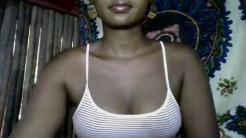 olinah610 online show from 04/01/26, 07:42